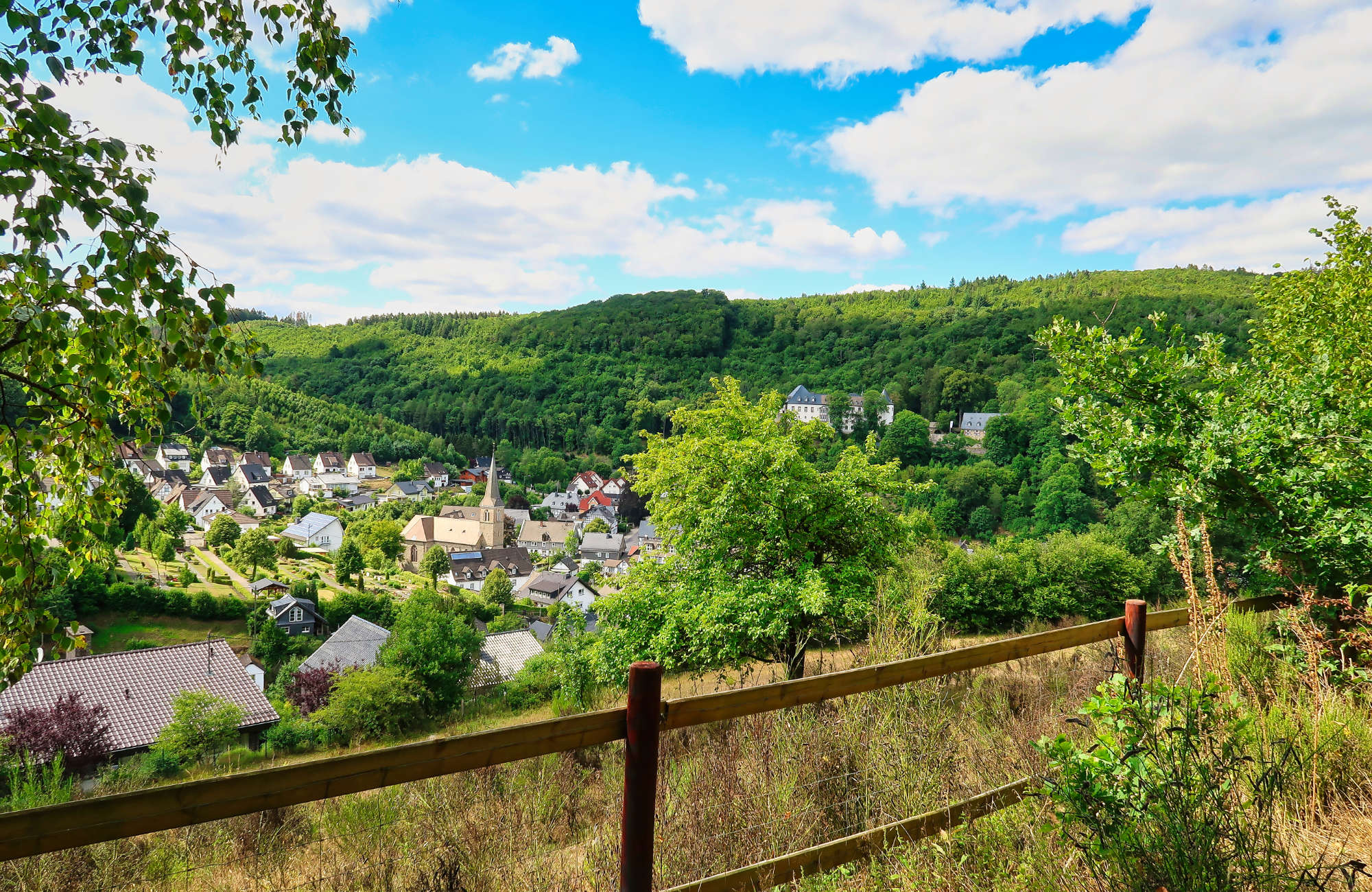 Bilstein Tourismus bietet Ihnen Infos über den Urlaubsort Bilstein